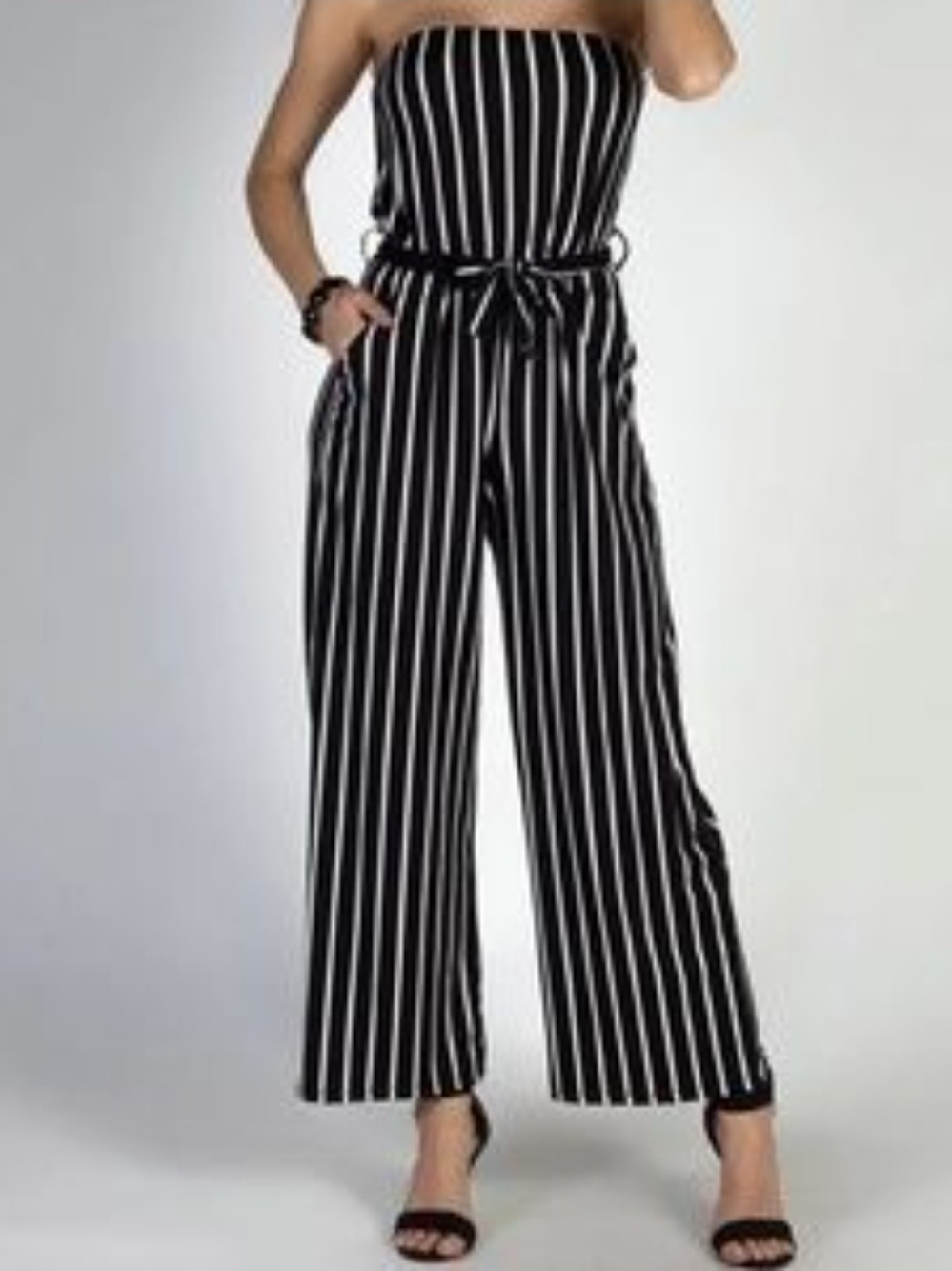 Guilty Black & White Vertical Striped Strapless Wide Leg Jumpsuit Culottes M P2p